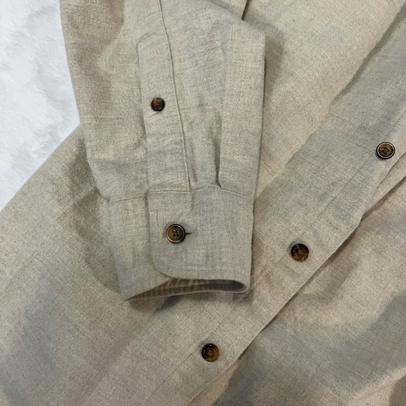 JCrew 100% cotton button up - Picture 3 of 6